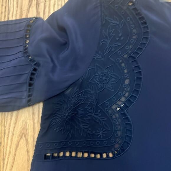 CLUB‎ MONACO EYELET DRESS SIZE 2 - Picture 6 of 8